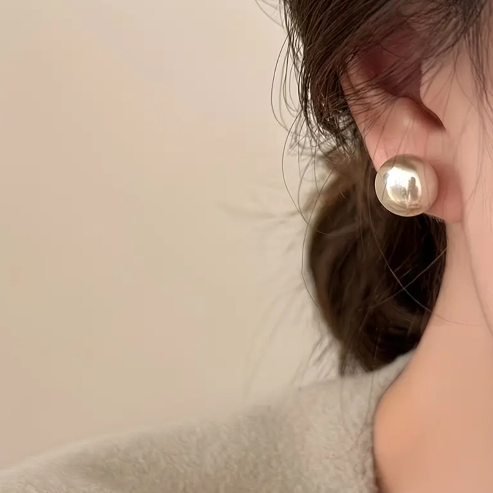 Gold Cream Pearl Stud Earrings